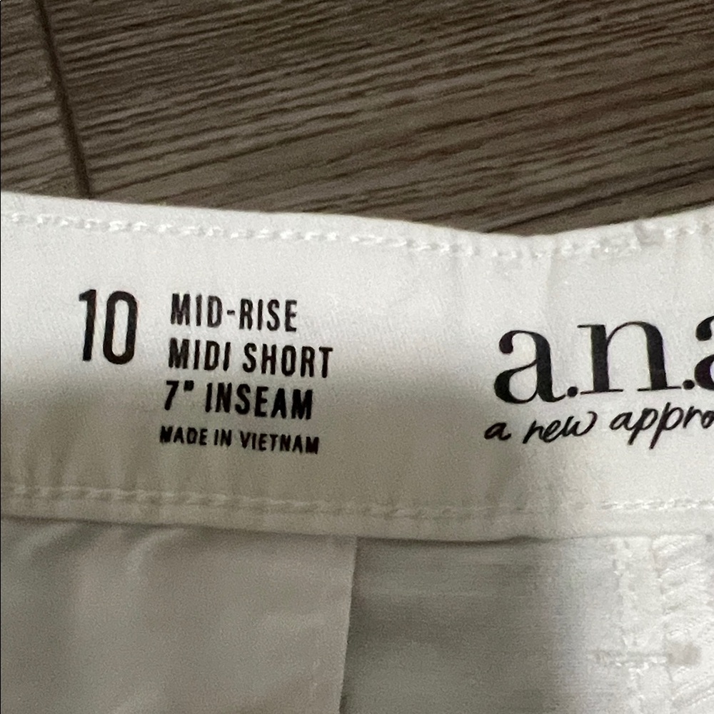 Women's White Casual Shorts - Picture 4 of 6
